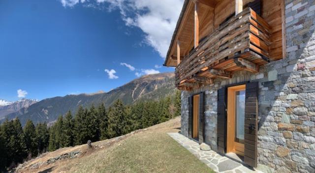 Апартаменты Chalet Baita Delle Favole Di Rosarita Berbenno di Valtellina Экстерьер фото