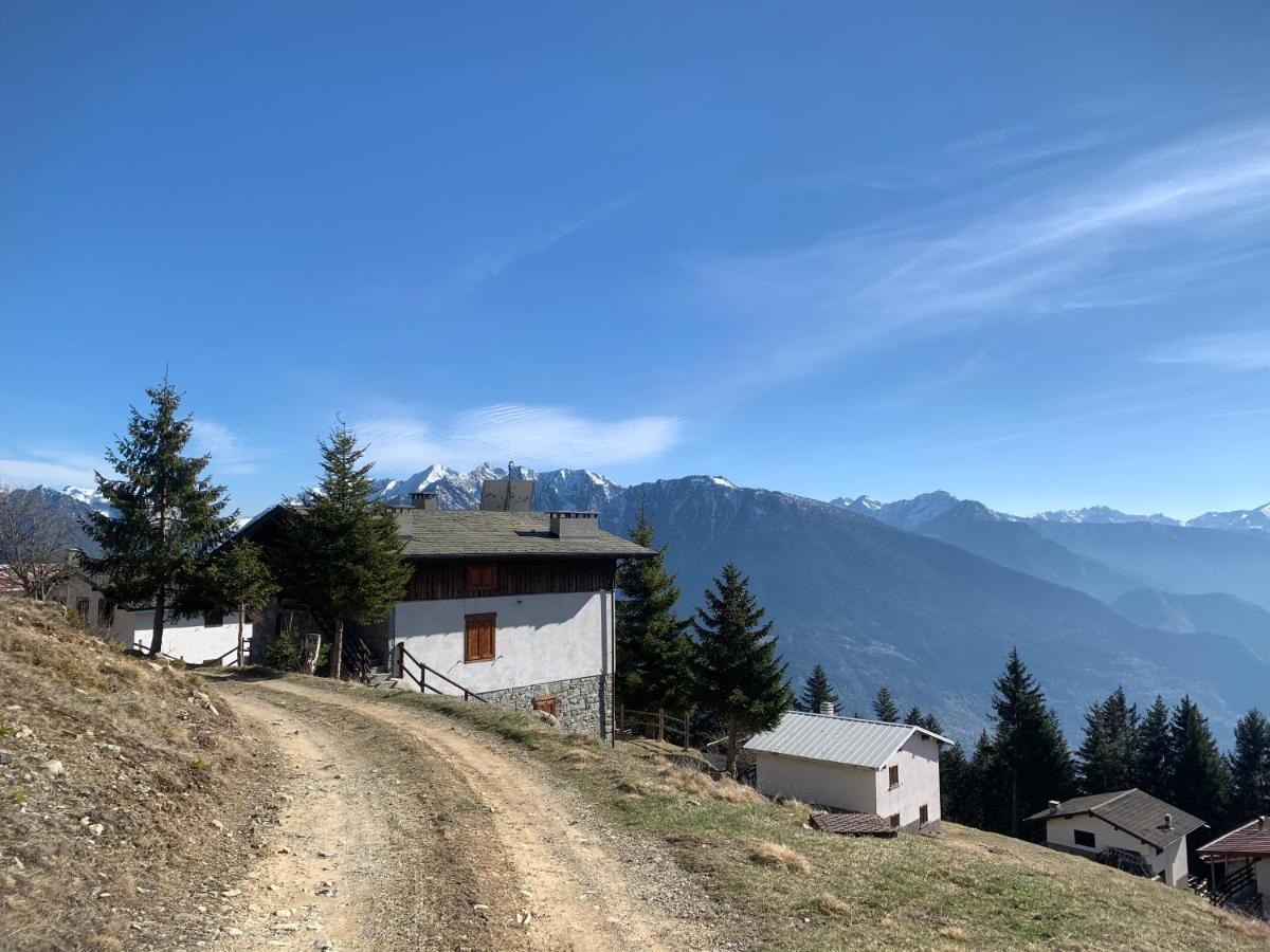 Chalet Baita Delle Favole Di Rosarita Berbenno di Valtellina Экстерьер фото